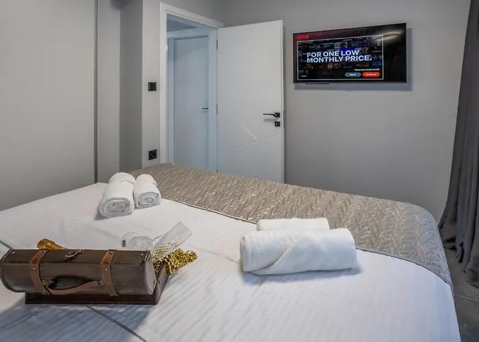 Golden Oasis Apartament Néa Péramos