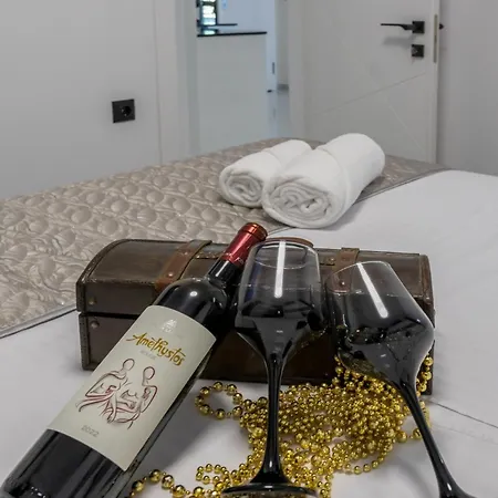 Golden Oasis * Néa Péramos