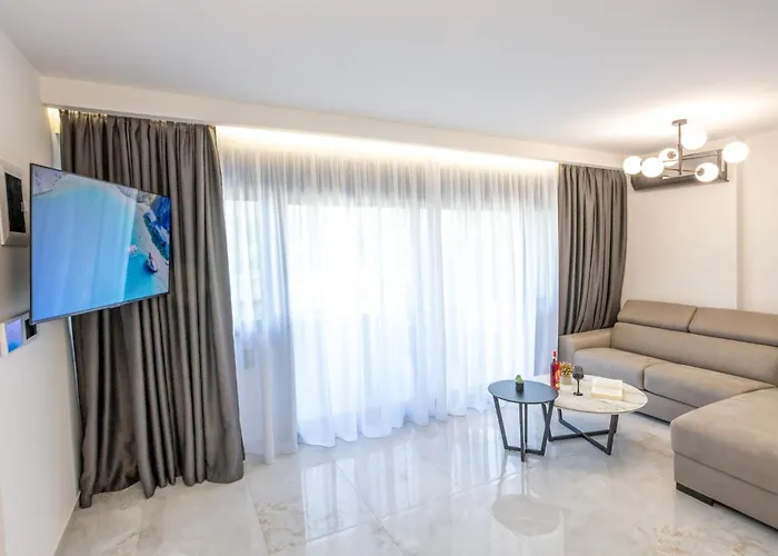 Golden Oasis Apartament Néa Péramos